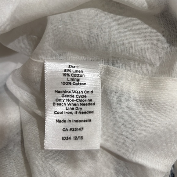 TALBOTS Skirt A-Line cream with stitch design. Size 8P - Picture 6 of 6